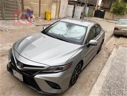 تۆیۆتا کامری